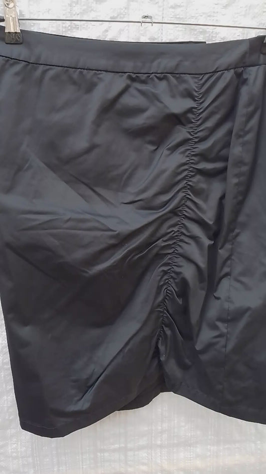 Dranella Skirt New size 12